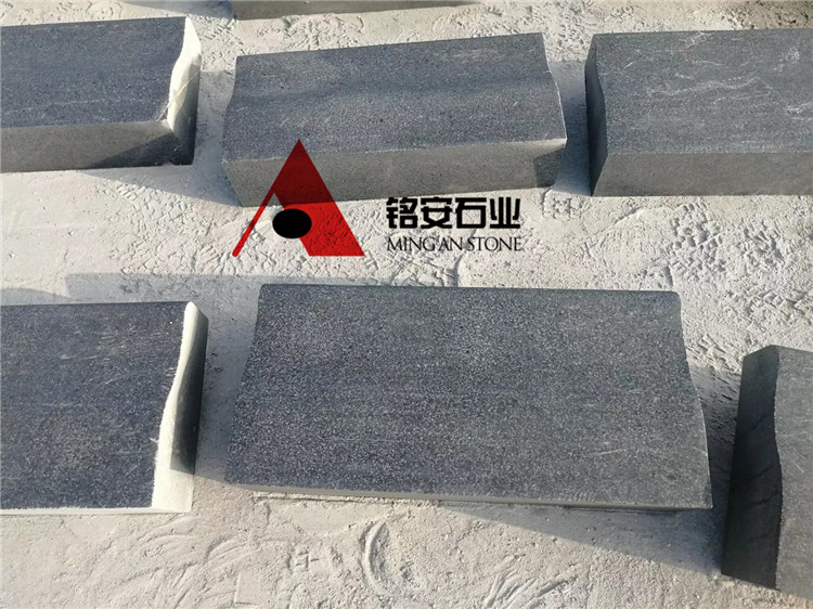 芝麻黑仿形道牙石 抛光面